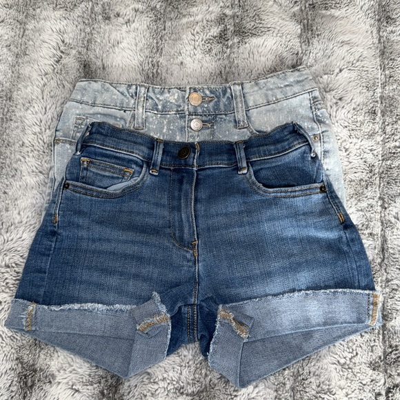 Girl's Bundle (2) of Shorts - Size 7 - Picture 1 of 7